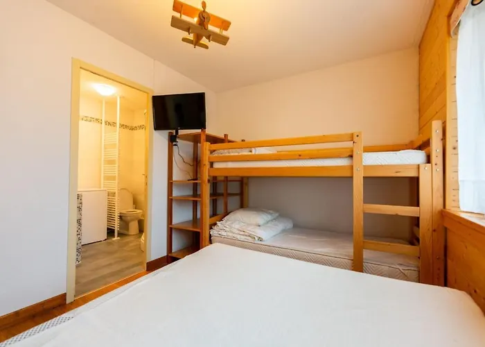 Warm 29M With Balcony And Lake View