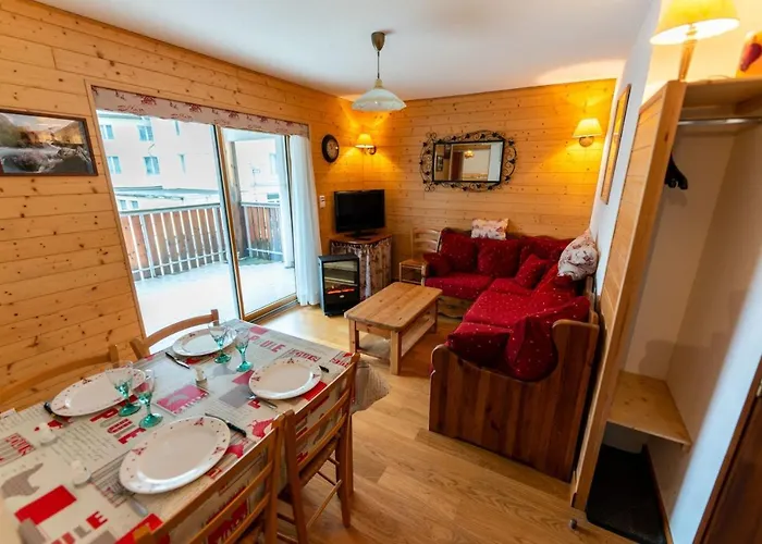 Warm 29M With Balcony And Lake View