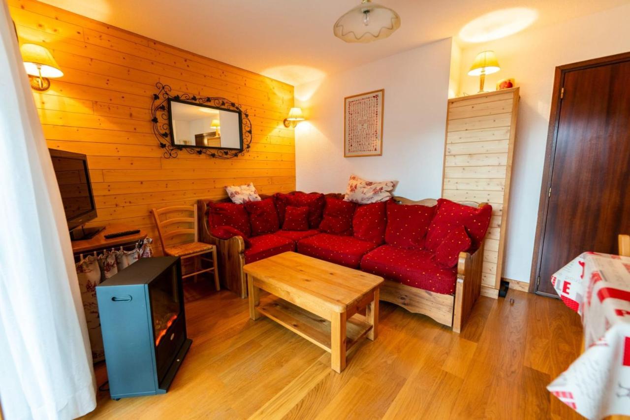 Apartment Warm 29m With Balcony And View *